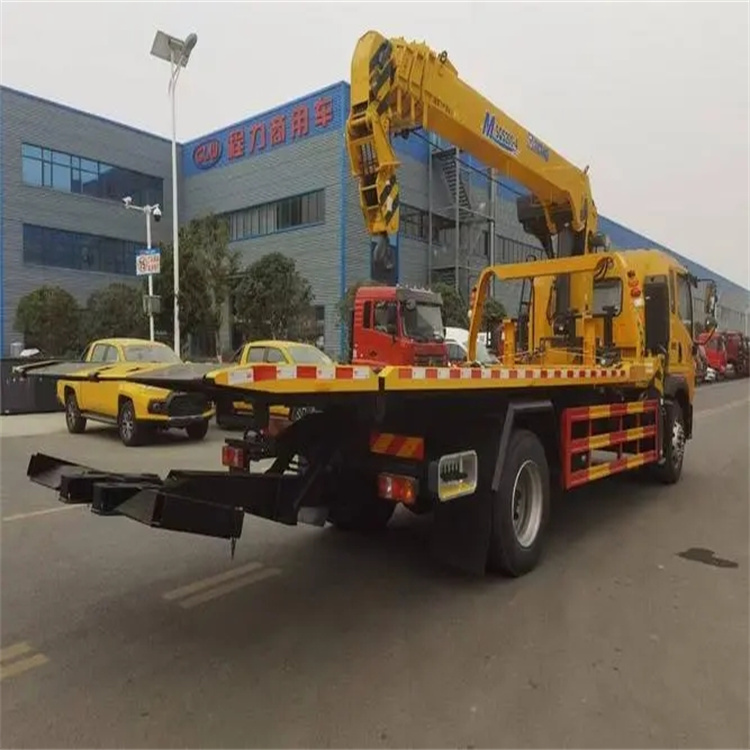 揭阳附近小随车吊出租电话，轻松解决搬运烦恼