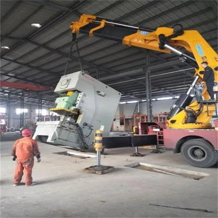 揭阳80吨折臂吊车出租附近电话