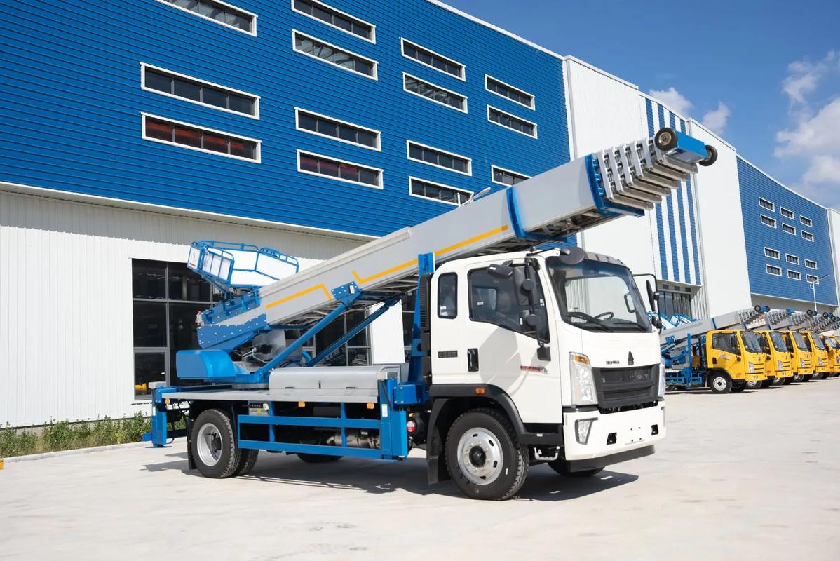 揭阳出租云梯车高空作业车 建筑垃圾搬运