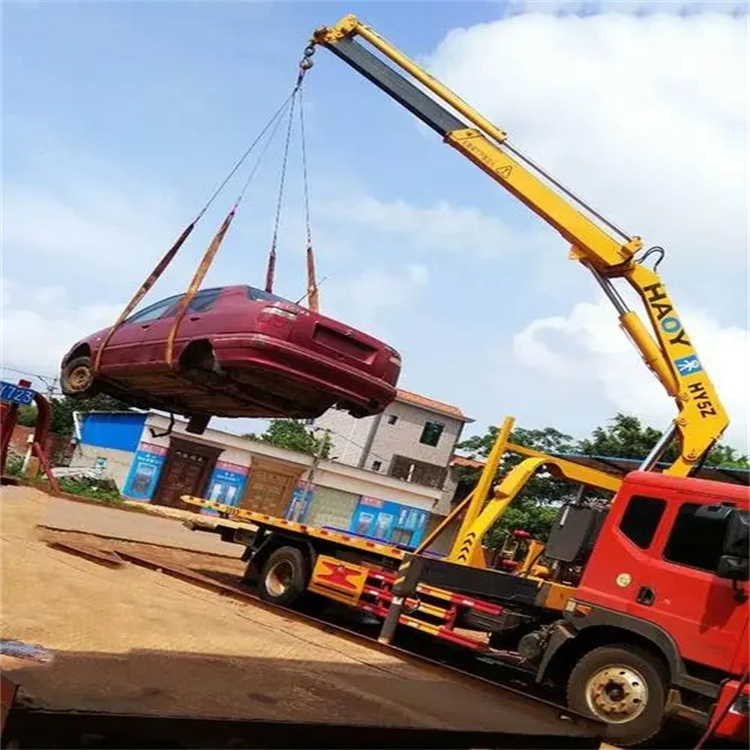 揭阳吊车吊汽车的正确方法